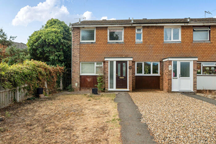 2 Bedroom End Of Terrace House For Sale In Reading Road, Pangbourne, Reading, Berkshire, RG8