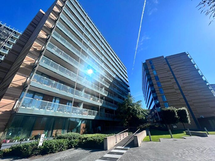 1 Bedroom Apartment To Rent In St Georges Island, Castlefield, M15