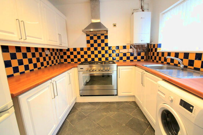 3 Bedroom Terraced House To Rent In Sneinton Boulevard, Nottingham, NG2
