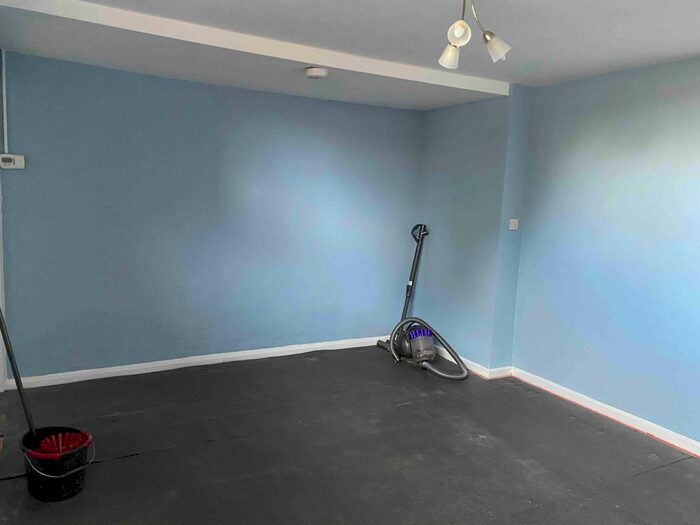 1 Bedroom Flat To Rent In Melton Road, Leicester, LE4