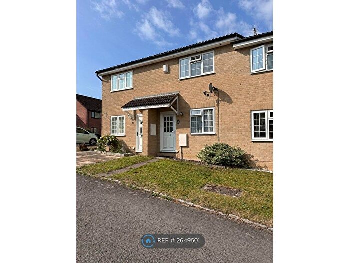 2 Bedroom Terraced House To Rent In Thrush Close, Burghfield Common, Reading, RG7