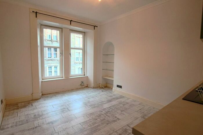 2 Bedroom Flat To Rent In Morgan Street, Stobswell, Dundee, DD4