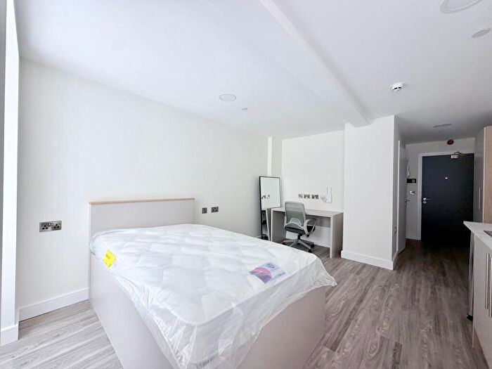 Studio To Rent In - Roden Street, Nottingham, NG3