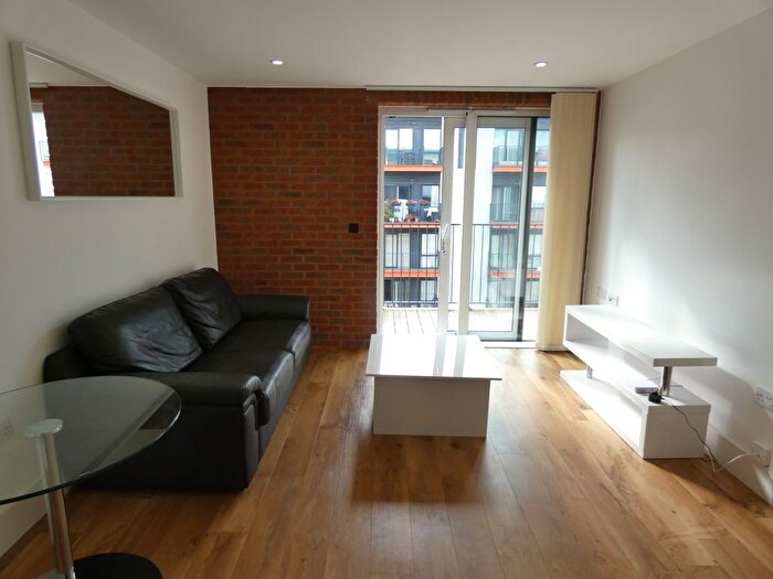 1 Bedroom Flat To Rent In Warehouse Court, Major Draper Street, London, SE18
