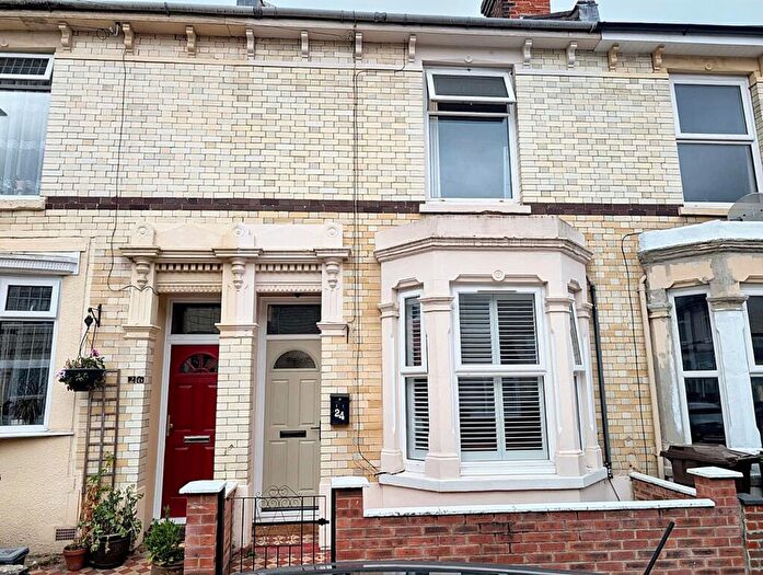3 Bedroom Terraced House For Sale In Burleigh Road, Portsmouth, PO1