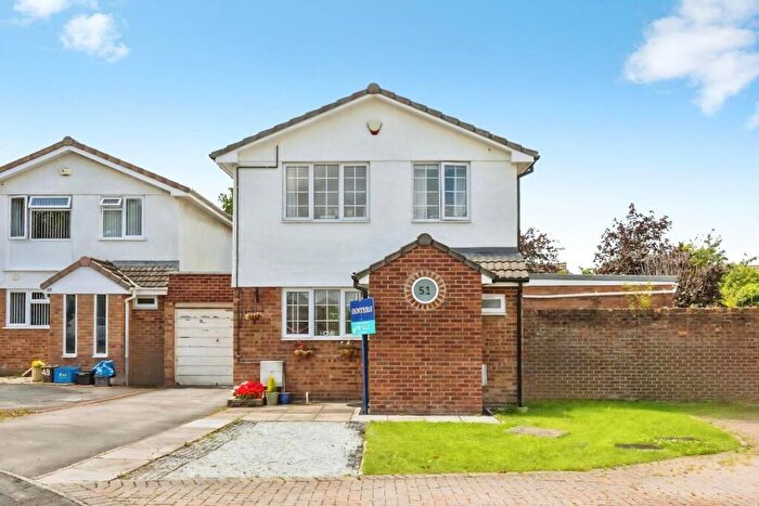 4 Bedroom Link Detached House For Sale In Meadowside Drive, Bristol, BS14