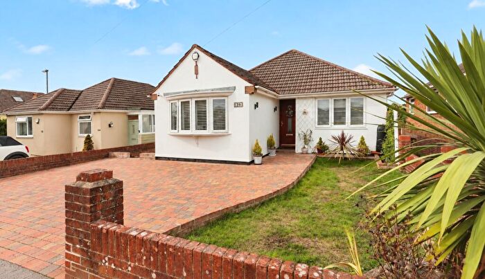 2 Bedroom Detached Bungalow For Sale In Julian Road, Southampton, SO19