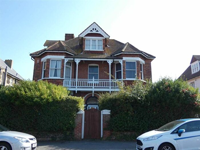 2 Bedroom Flat To Rent In St Mildreds Road, Westgate, Kent, CT8