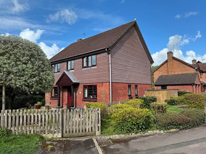 4 Bedroom Detached House For Sale In Jewel Close, Grange Park, Swindon, SN5