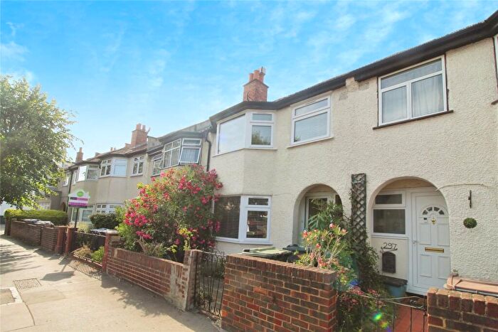 3 Bedroom Terraced House To Rent In Morland Road, Croydon, CR0