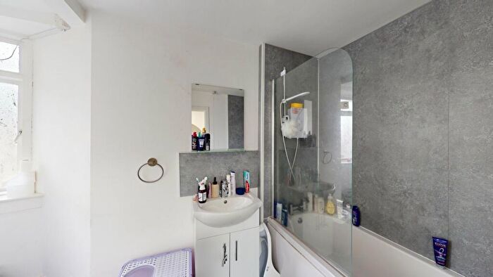 2 Bedroom Flat For Sale In High Street, Montrose, DD10