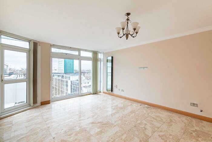 2 Bedroom Flat To Rent In Notting Hill Gate, Notting Hill, London, W11