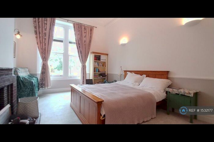 2 Bedroom Flat To Rent In Redland, Bristol, BS6
