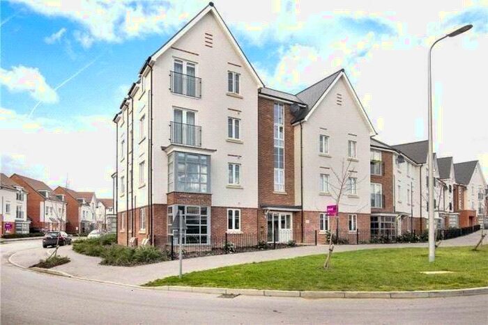 2 Bedroom Apartment To Rent In William Heelas Way, Wokingham, Berkshire, RG40