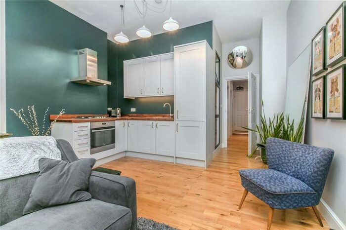 1 Bedroom Apartment To Rent In Stoke Newington High Street, London, N16