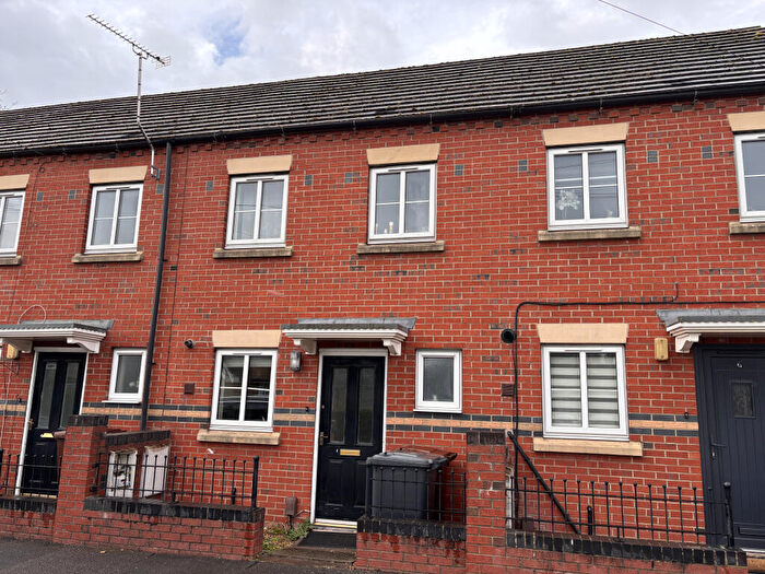 2 Bedroom Terraced House To Rent In Fountain Court, Lincoln, LN5