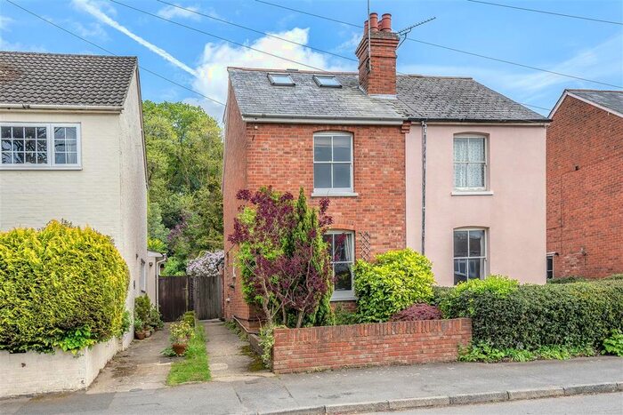 3 Bedroom Semi-Detached House To Rent In Forest Road, Crowthorne, RG45