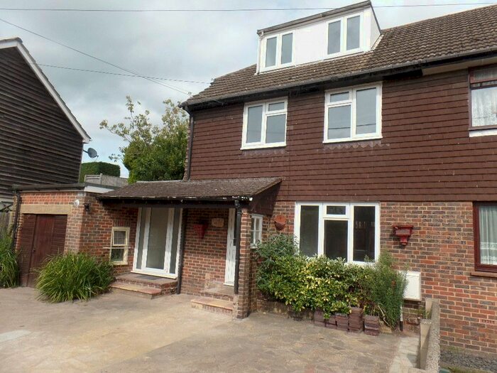 4 Bedroom Semi-Detached House To Rent In Baker Street, Uckfield, TN22