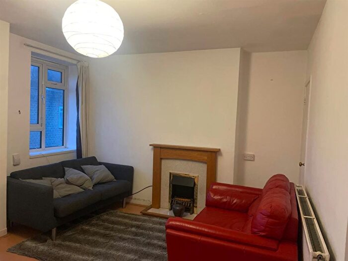 4 Bedroom Flat To Rent In Marmont Road, London, SE15