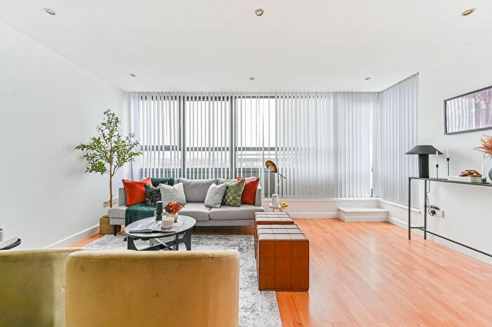 1 Bedroom Flat To Rent In New Park Road, London, Brixton Hill, London, SW2