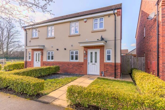 3 Bedroom Semi-Detached House To Rent In Yew Tree Meadow, Hadley, Telford, TF1