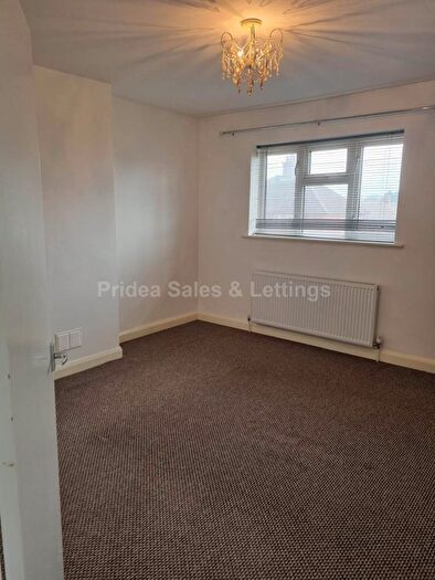 2 Bedroom End Of Terrace House To Rent In Tower Crescent, Lincoln, LN2