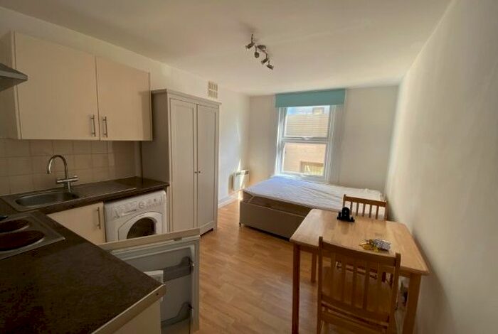 Studio To Rent In Fortune Green Road, London, NW6