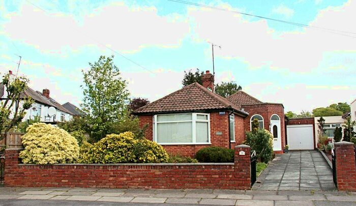 3 Bedroom Bungalow To Rent In Keswick Road, Liverpool, L18