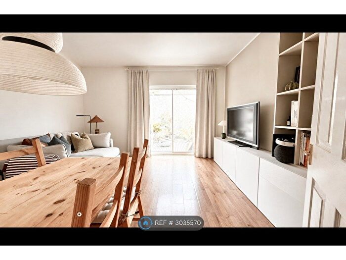 1 Bedroom Flat To Rent In Azof Street, Greenwich, London, SE10