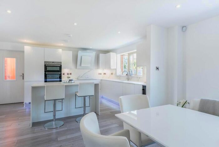 6 Bedroom Property To Rent In Burlingham Road, East Harling, Norwich, NR16