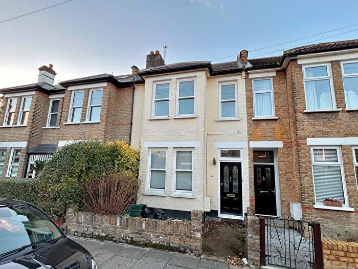 3 Bedroom Terraced House To Rent In Babbacombe Road, Bromley, BR1