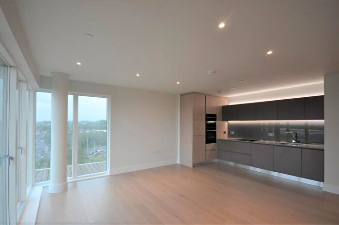 2 Bedroom Apartment To Rent In Kidbrooke Park Road, Kidbrooke Village, London, SE3