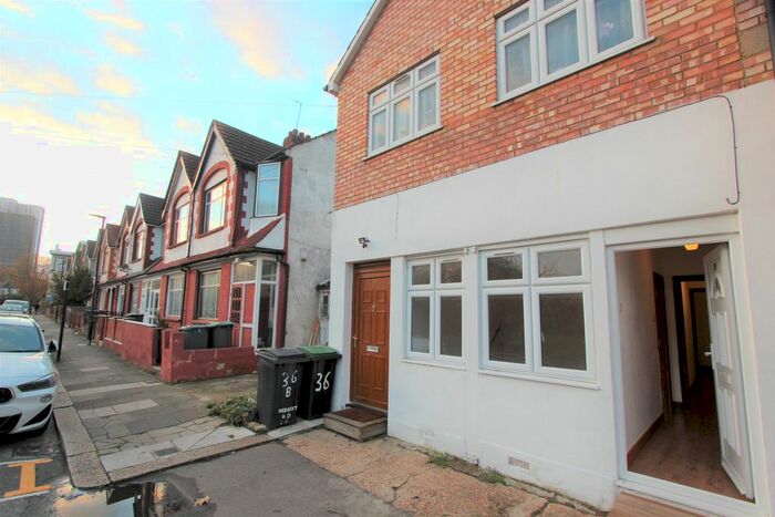 1 Bedroom Flat To Rent In Herbert Road, Tottenham, N15