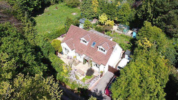 3 Bedroom Detached Bungalow For Sale In Hawsley, Lydbrook, GL17