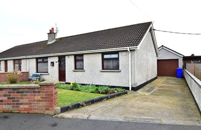 3 Bedroom Semi-Detached House For Sale In Victoria Gardens, Ballyhalbert, BT22