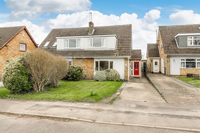 4 Bedroom Semi-Detached House For Sale In Wilby Lane, Great Doddington, Wellingborough, NN29