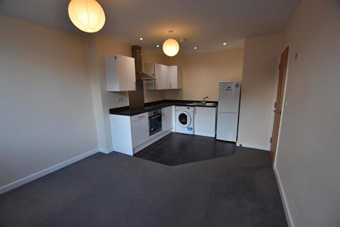 1 Bedroom Flat To Rent In Burleys Way, Leicester, LE1