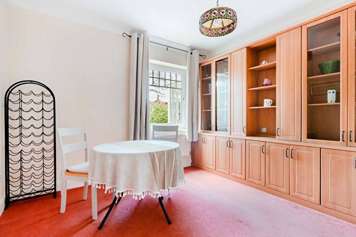 4 Bedroom Detached House For Sale In Nursery Field, Buxted, TN22