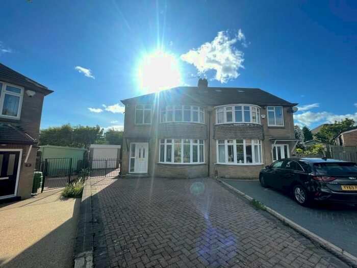 3 Bedroom Semi-Detached House To Rent In Carr Manor Garth, Leeds, LS17