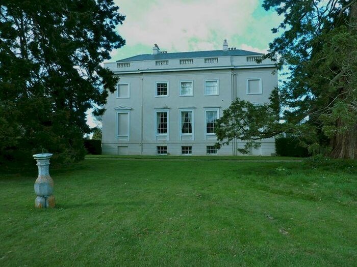 2 Bedroom Flat To Rent In St Floor Flat, Trehill House, EX6