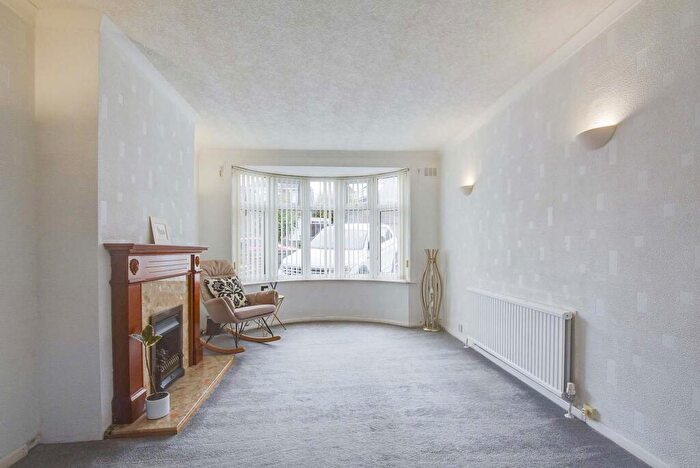 3 Bedroom Semi-Detached House For Sale In Plymouth Drive, Evington, Leicester, LE5