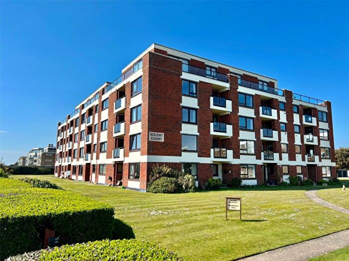 3 Bedroom Apartment For Sale In Solent Court, Cornwallis Road, Lymington, Hampshire, SO41