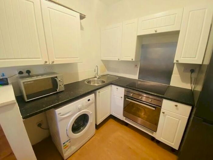 2 Bedroom Flat To Rent In Didcot, Oxfordshire, OX11