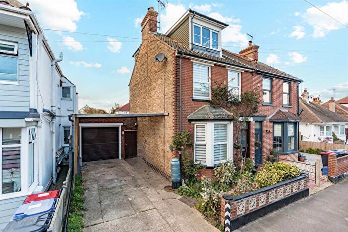 5 Bedroom Semi Detached House For Sale In Selsea Avenue, Herne Bay, CT6