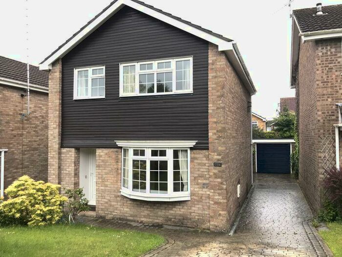 3 Bedroom Detached House To Rent In Deans Gardens, Chepstow, NP16