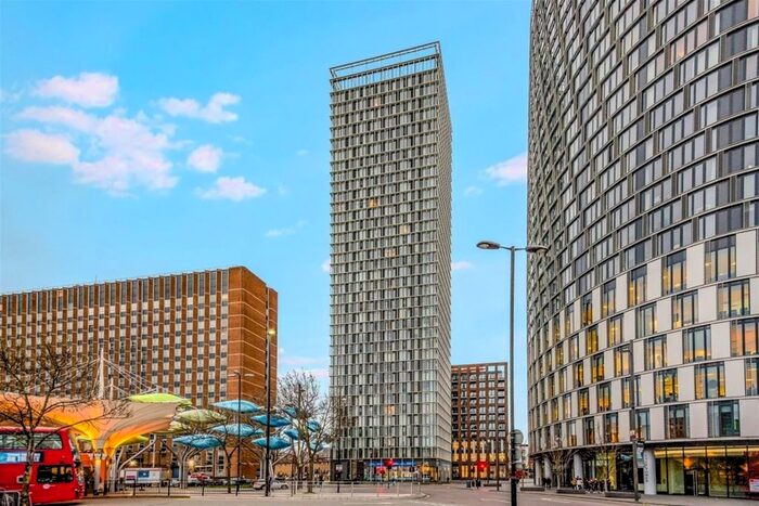 2 Bedroom Flat To Rent In Stratosphere Tower, Stratford, E15