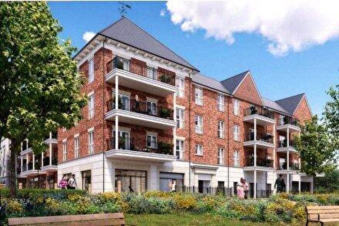 1 Bedroom Flat For Sale In Ively Road, Fleet, Hampshire, GU51