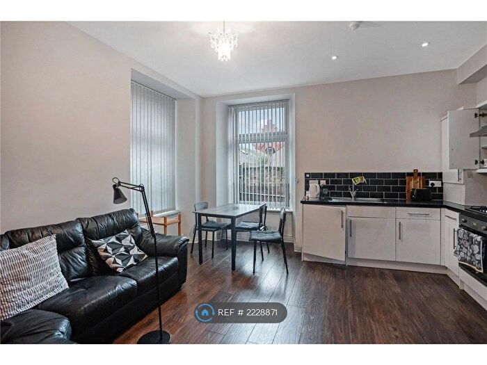 2 Bedroom Flat To Rent In Gellatly Street, Dundee, DD1