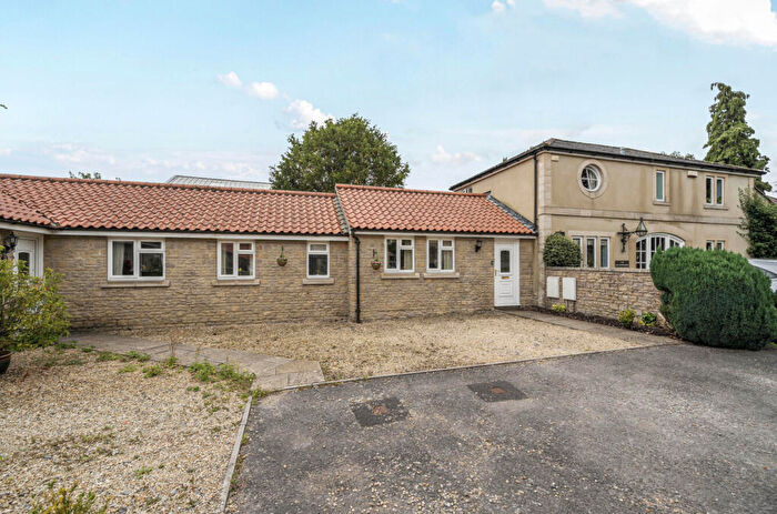 2 Bedroom Bungalow For Sale In Vallis Road, Frome, BA11
