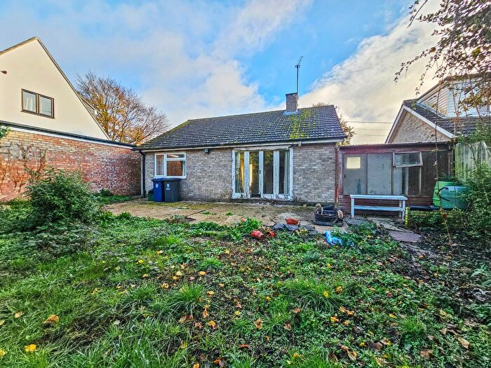 2 Bedroom Detached Bungalow For Sale In Long Road, Comberton, Cambridge, CB23